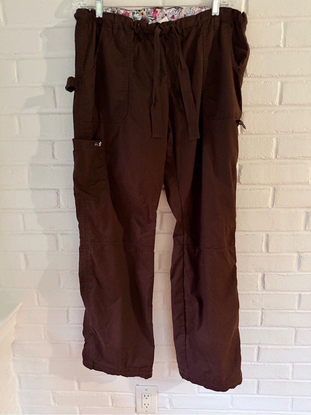 Koi Dark Brown Cargo Scrub Pants size XL